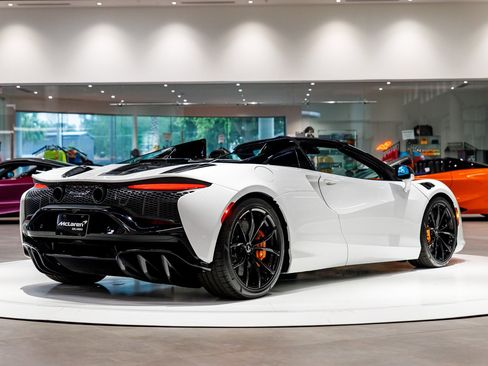 New 2026 McLaren Artura Spider RWD image 22
