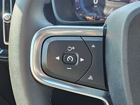 Used 2023 Volvo C40 P8 Recharge Ultimate image 21