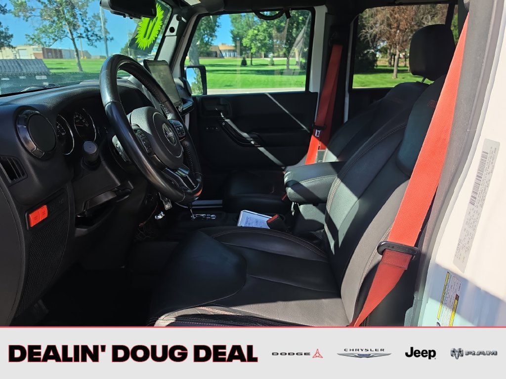 Used 2017 Jeep Wrangler Unlimited Rubicon AWD/4WD image 10