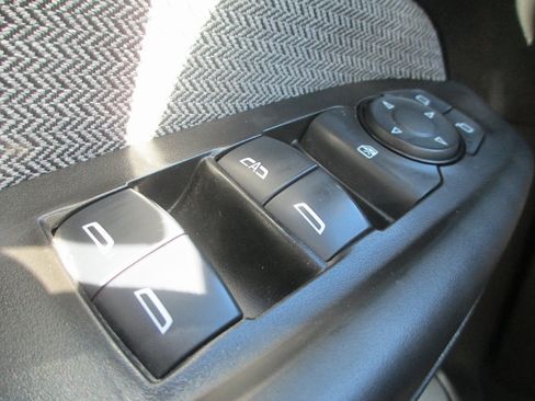 Used 2023 Chevrolet TrailBlazer LS image 19