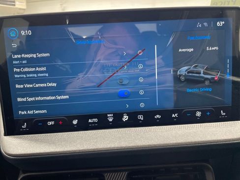 New 2025 Ford Maverick XLT w/ XLT Luxury Package image 25