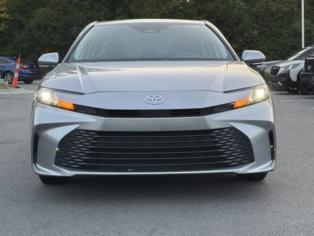 Used 2025 Toyota Camry LE FWD image 8