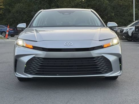 Used 2025 Toyota Camry LE FWD image 8