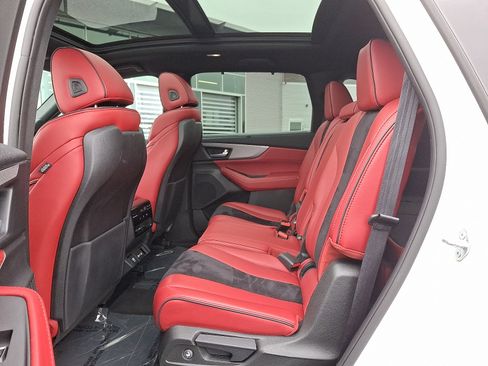Used 2022 Acura MDX A-Spec image 10