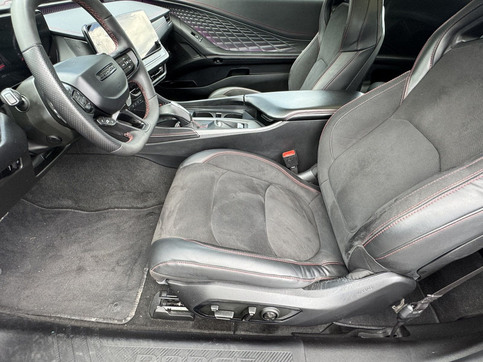 Used 2024 Dodge Charger Daytona Scat Pack w/ Plus Group AWD/4WD image 9