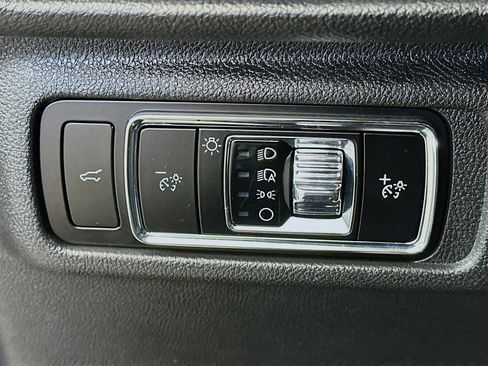 Used 2024 Lincoln Corsair Reserve w/ Equipment Group 201A image 17