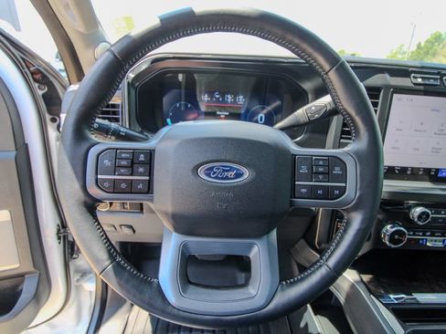 Used 2024 Ford F350 Lariat w/ Lariat Ultimate Package AWD/4WD image 21