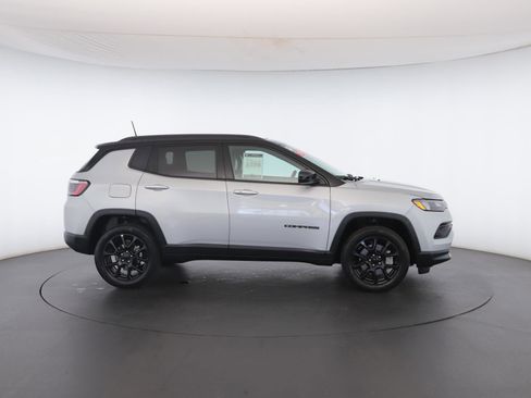 Used 2024 Jeep Compass Latitude w/ Sun and Sound Group image 36
