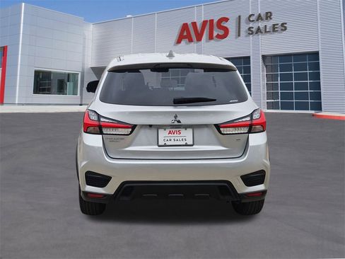 Used 2025 Mitsubishi Outlander Sport SE image 5
