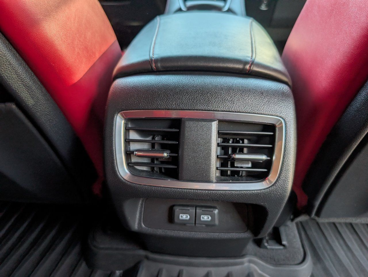 Used 2019 Acura RDX w/ Advance Package FWD image 7
