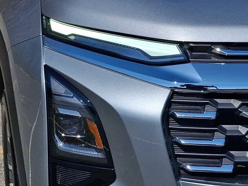 Used 2026 Chevrolet Equinox LT w/ Convenience Package II image 10