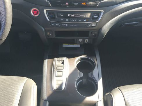 Certified 2023 Honda Passport TrailSport image 18