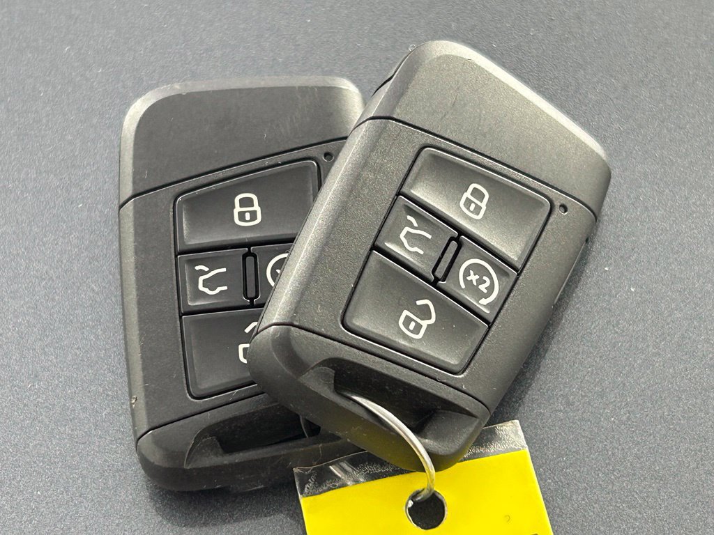Used 2023 Volkswagen Taos SEL AWD/4WD image 35