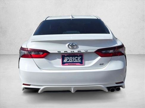 Used 2021 Toyota Camry SE image 6