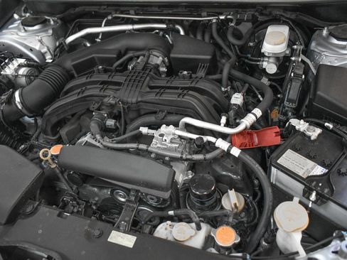 Used 2021 Subaru Crosstrek 2.5i Sport w/ Moonroof Package image 8