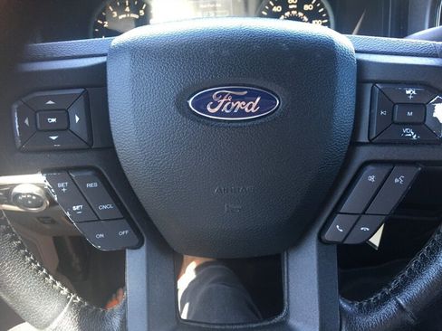 Used 2015 Ford F150 XLT w/ Equipment Group 302A Luxury AWD/4WD image 9