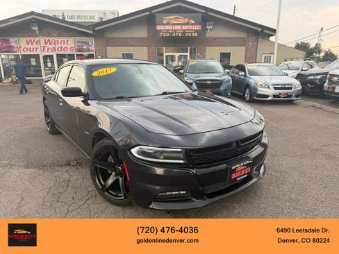 Used 2017 Dodge Charger R/T w/ Blacktop Package RWD image 1