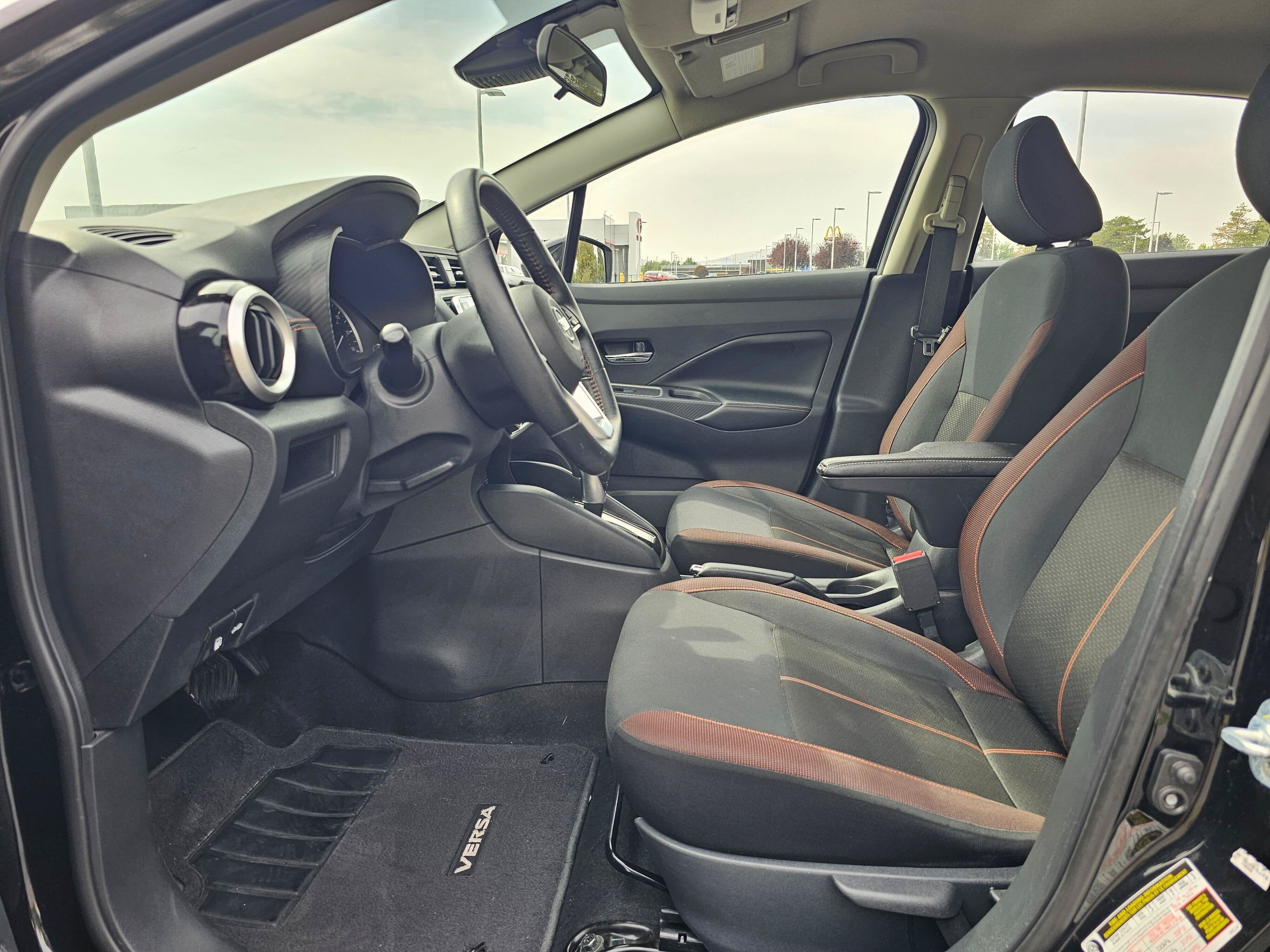 Used 2020 Nissan Versa SR FWD image 19