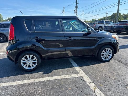 Used 2012 Kia Soul + FWD image 8