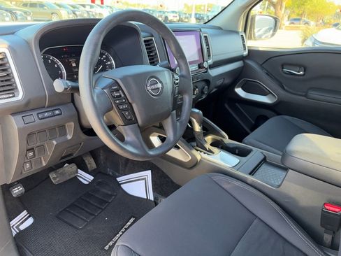 Used 2023 Nissan Frontier SV w/ Tow Package image 20