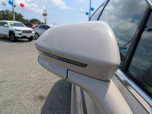 Used 2022 Lincoln Nautilus Reserve AWD/4WD image 13