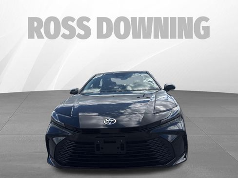 Used 2025 Toyota Camry LE image 2