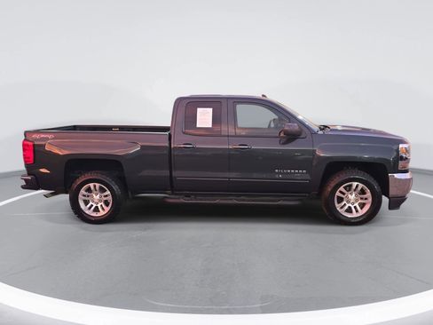 Used 2017 Chevrolet Silverado 1500 LT w/ All Star Edition image 4