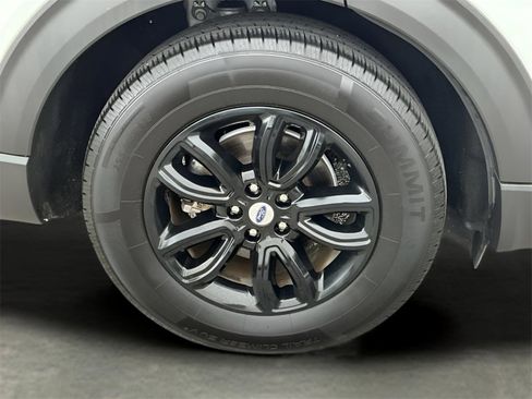 Used 2021 Ford Explorer 2WD image 17