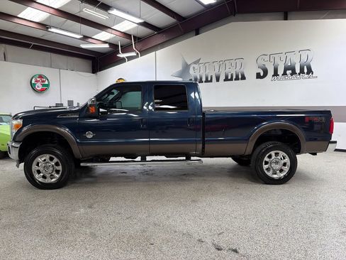 Used 2015 Ford F350 4x4 Crew Cab Super Duty image 3