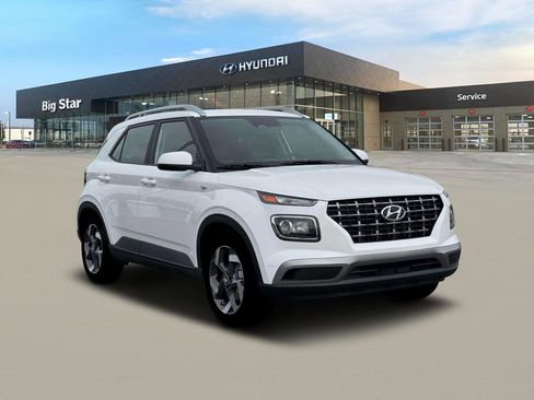 New 2026 Hyundai Venue SEL FWD image 11