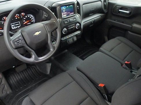 New 2025 Chevrolet Silverado 1500 W/T image 3