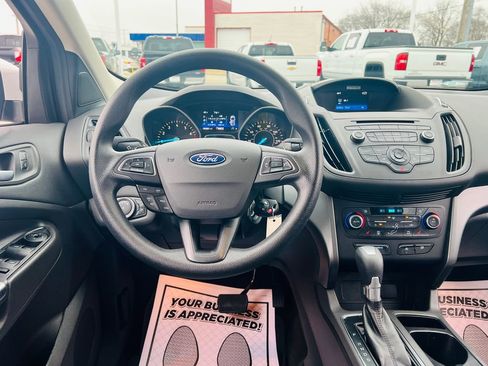 Used 2017 Ford Escape SE w/ SE Cold Weather Package image 32