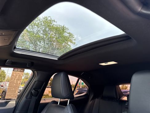 Used 2020 Lexus UX 250h w/ Premium Package AWD/4WD image 37