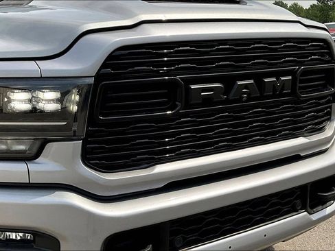 Used 2024 RAM 3500 Limited AWD/4WD image 31
