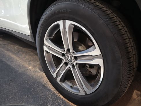 Used 2020 Mercedes-Benz GLC 300 image 16