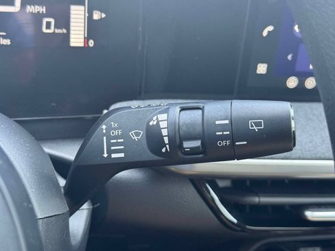 Used 2026 Nissan Kicks SV w/ SV Premium Package AWD/4WD image 22