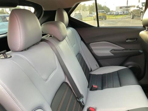 Used 2021 Nissan Kicks SR w/ SR Premium Package image 10