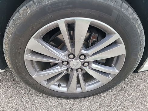 Used 2024 Cadillac XT6 Premium Luxury image 13