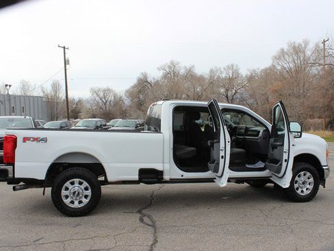 Used 2023 Ford F350 XLT w/ FX4 Off-Road Package image 20