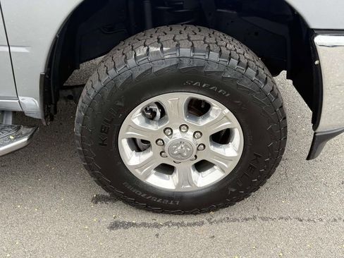 Certified 2024 RAM 2500 Big Horn AWD/4WD image 11