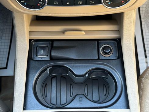 Used 2015 Mercedes-Benz GL 450 4MATIC image 33