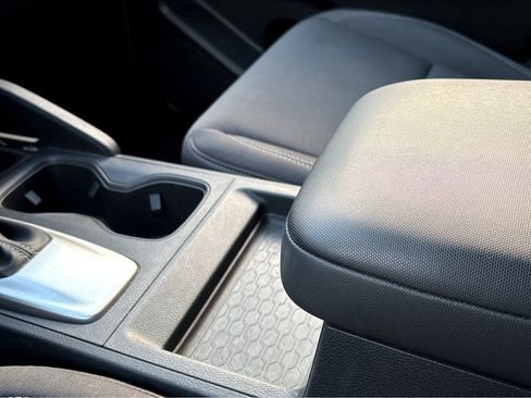 Used 2022 Nissan Frontier SV image 9