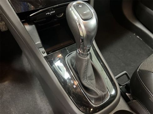 Used 2019 Buick Encore Preferred image 16