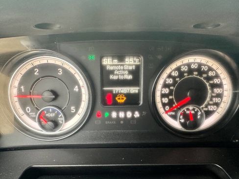 Used 2017 RAM 2500 SLT w/ Off Road Package image 24