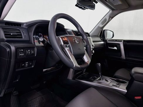Used 2022 Toyota 4Runner SR5 Premium w/ Moonroof Package RWD image 14