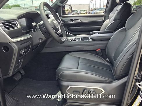 New 2026 Jeep Grand Wagoneer 2WD w/ 8-Passenger Seating Package image 5