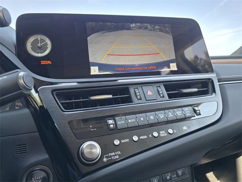 New 2025 Lexus ES 350 w/ Premium Package image 30