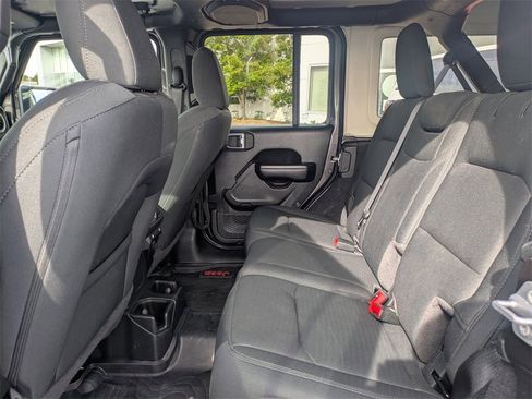 Used 2021 Jeep Wrangler Unlimited Sport image 15