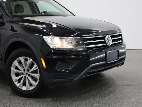 Used 2020 Volkswagen Tiguan S FWD image 3