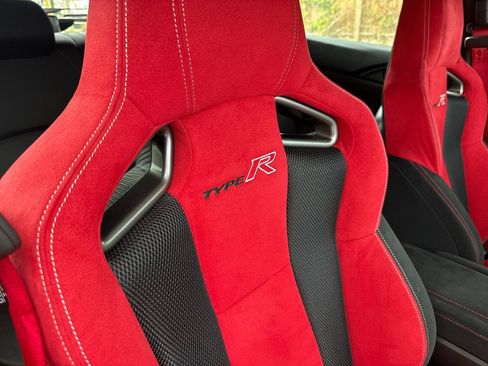 Used 2021 Honda Civic Type R image 40